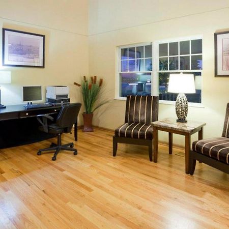 Quality Inn & Suites 스틸워터 객실 사진