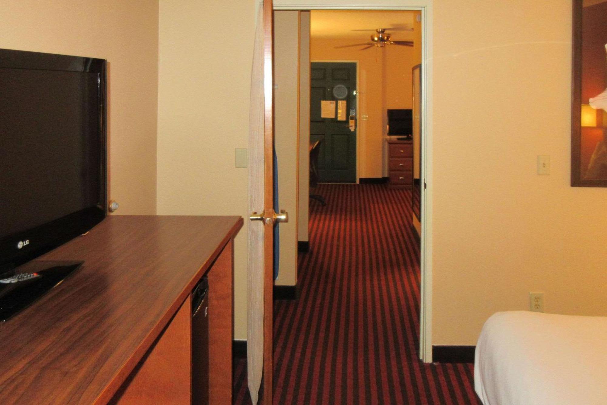 Quality Inn & Suites 스틸워터 외부 사진