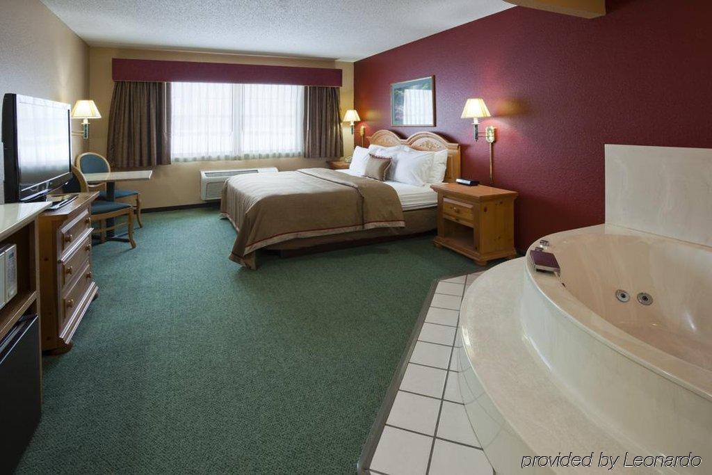 Quality Inn & Suites 스틸워터 외부 사진