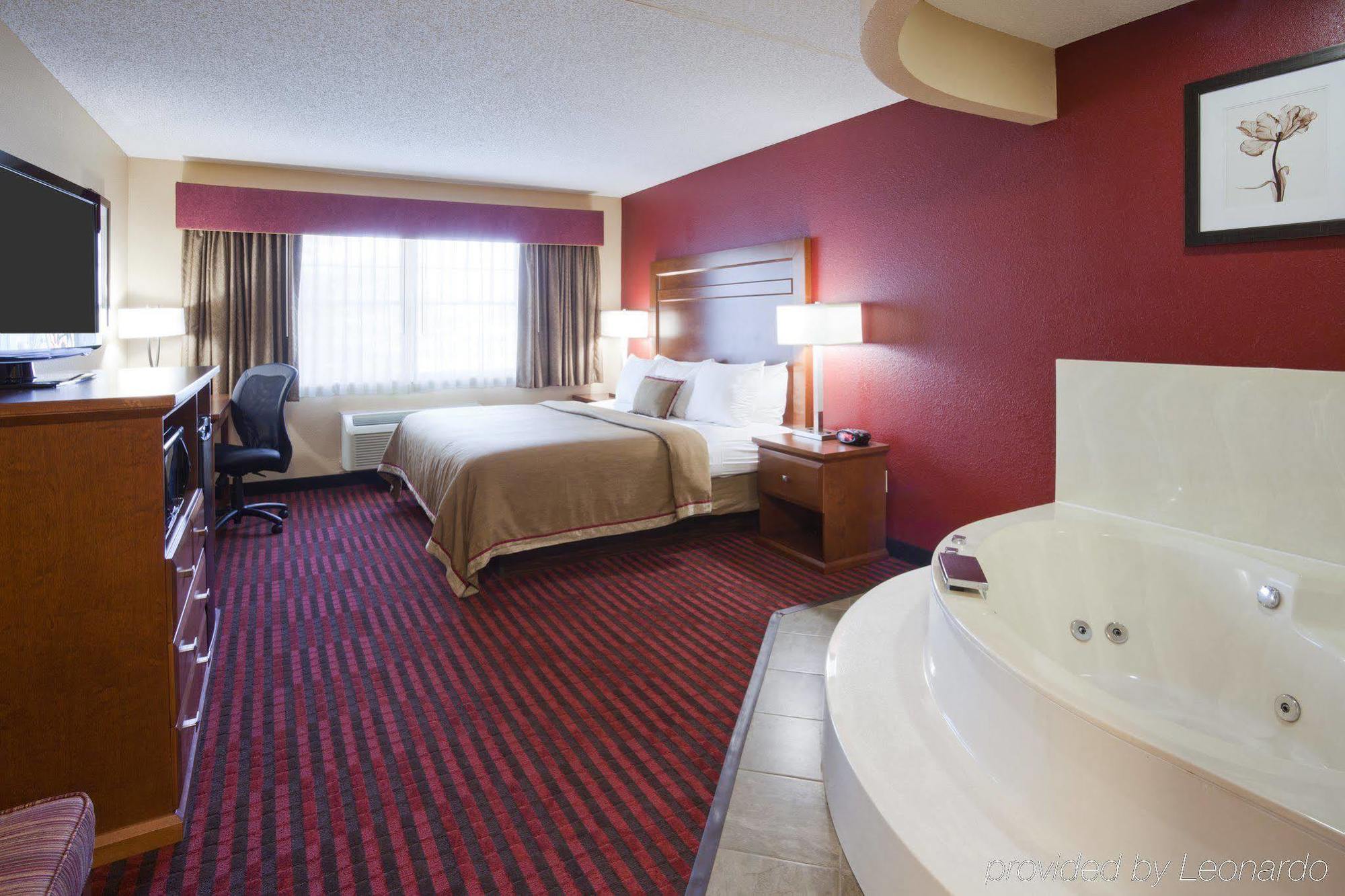 Quality Inn & Suites 스틸워터 외부 사진
